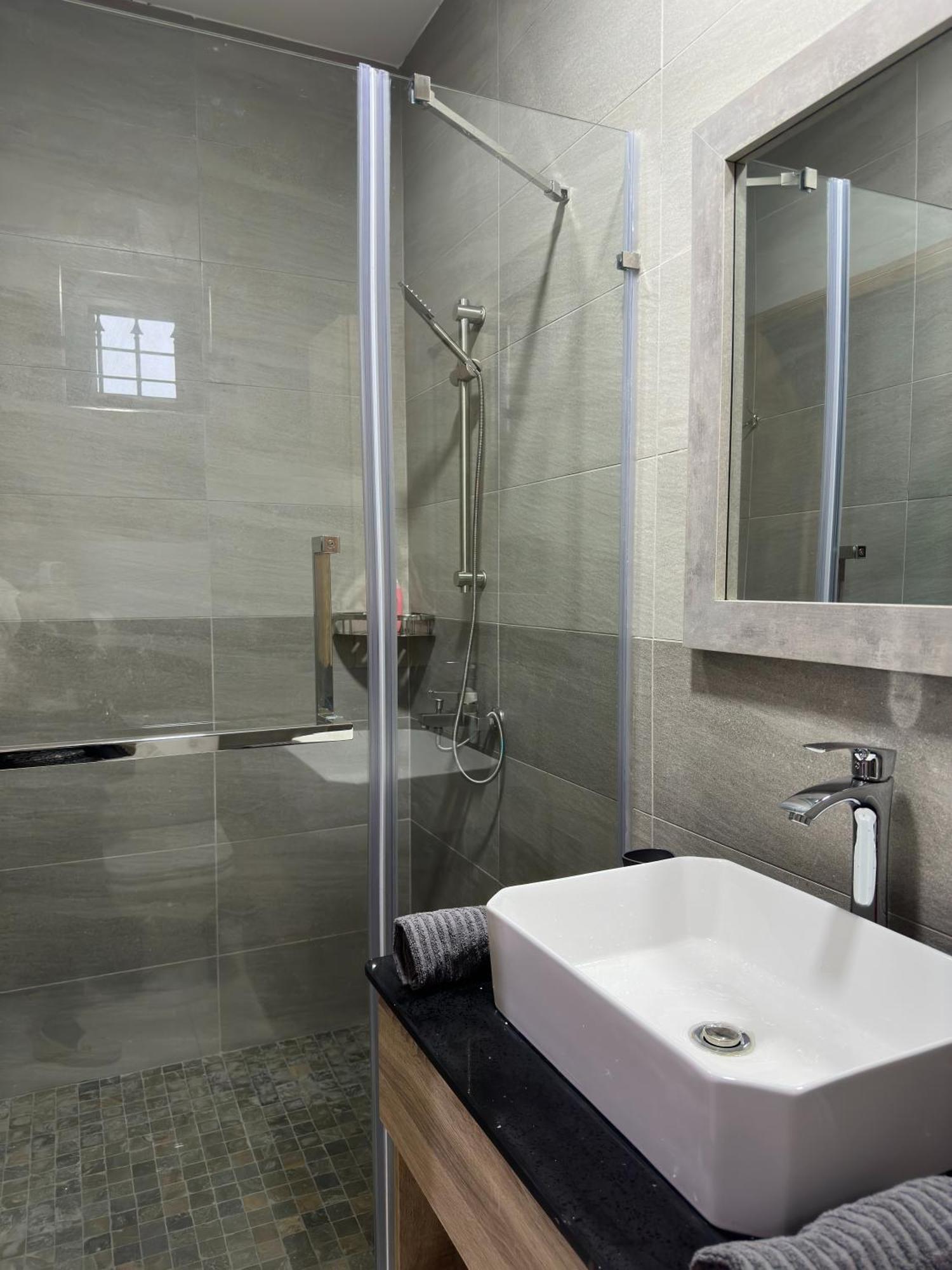 Seasand-Entire Luxury 3 Bd Condo - Close To Beach Flic en Flac Luaran gambar